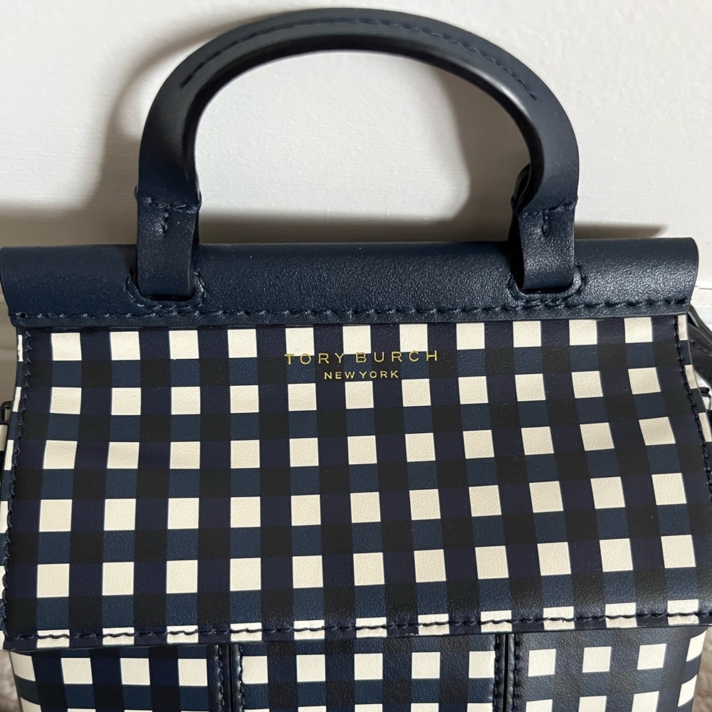 T satchel reposted